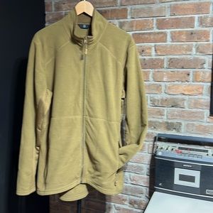 Men’s | size L/long | Beyond Clothing Systems | polartec fleece jacket